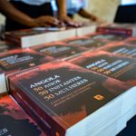 Vera Daves de Sousa dá voz à memória colectiva no livro Angola: 50 Anos, 50 Instantes, 50 Mulheres