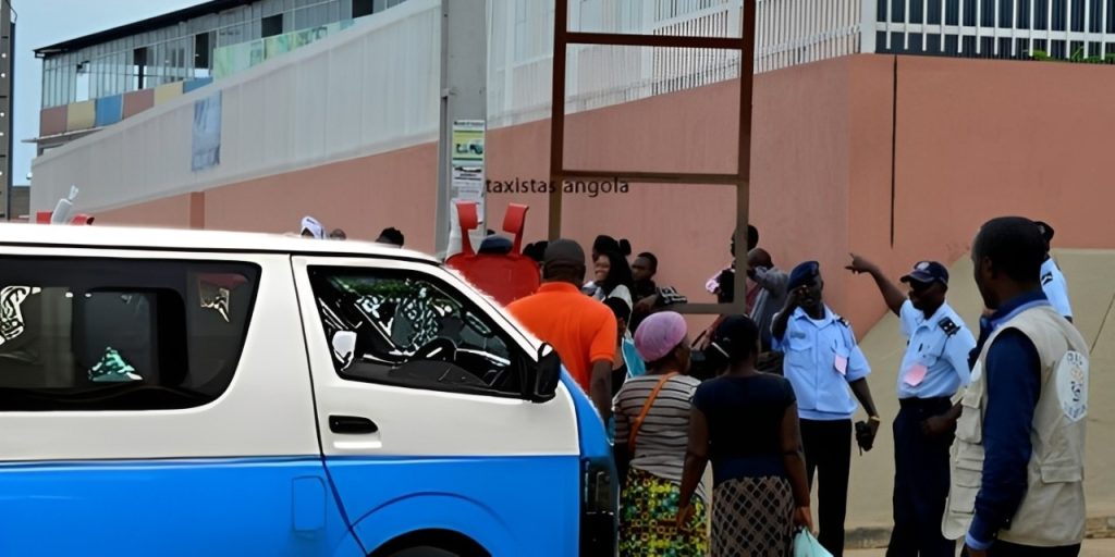 Líderes de taxistas quebram silêncio após meses de detenção
