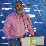 Ministro José de Lima Massano prestigia lançamento do livro “A Classe Média e o Futuro de Angola”