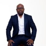 Adebayo Vunge participa na Feira do Livro de Lisboa 2026 com sessão de autógrafos e conversa com leitores
