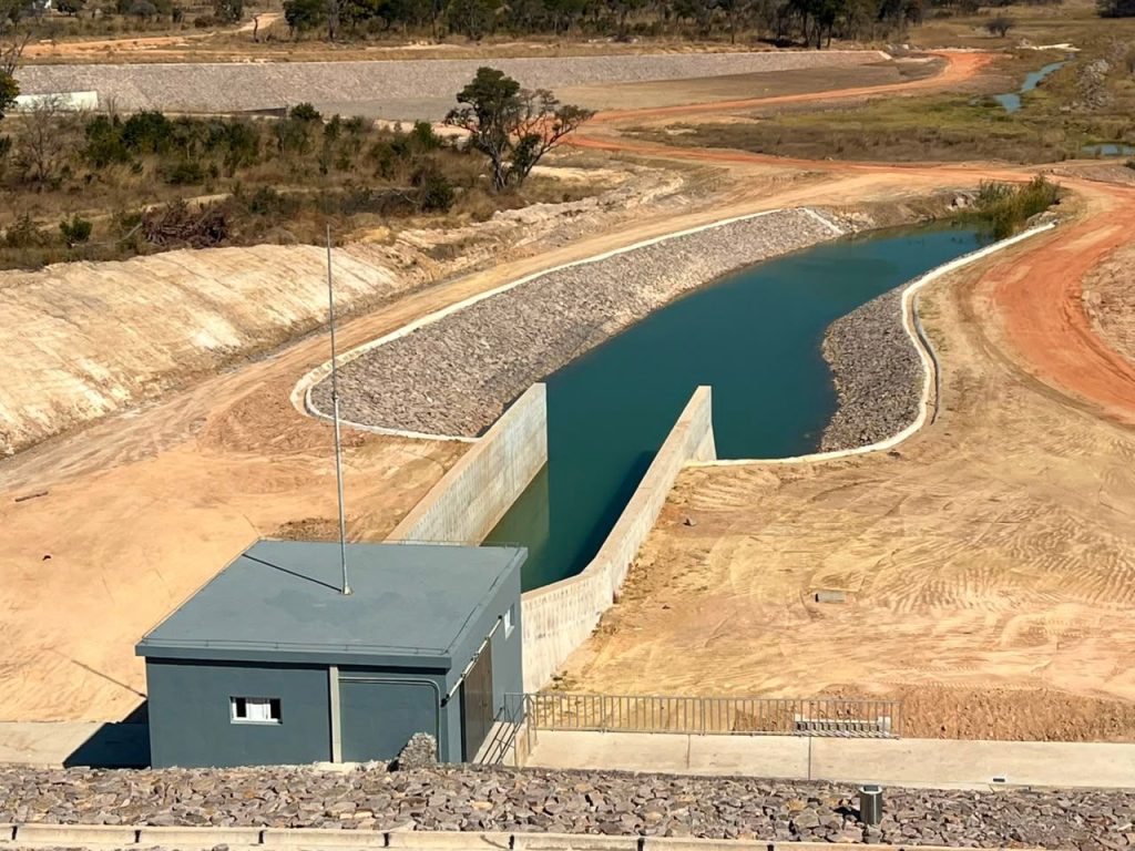Presidente da República inaugura Barragem do Calucuve